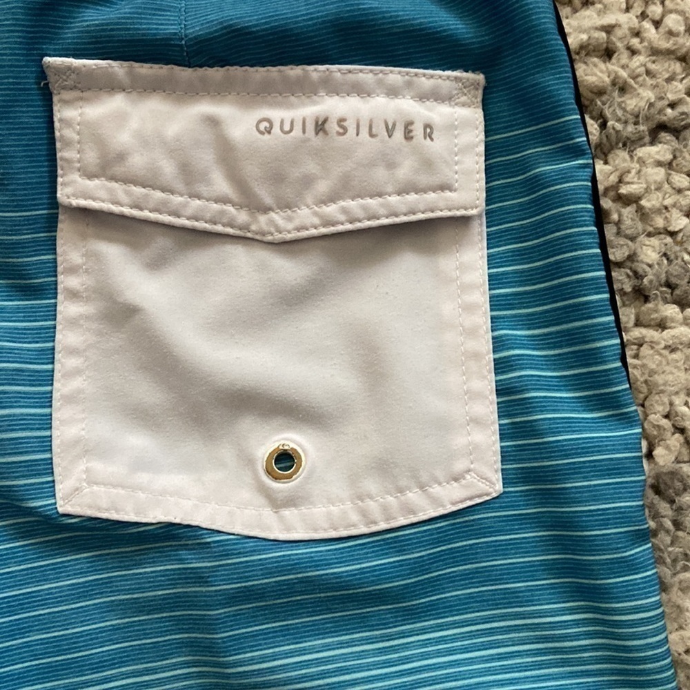 Quicksilver boys swim trunks size 23 blues and grey/off white pocket - Picture 5 of 8